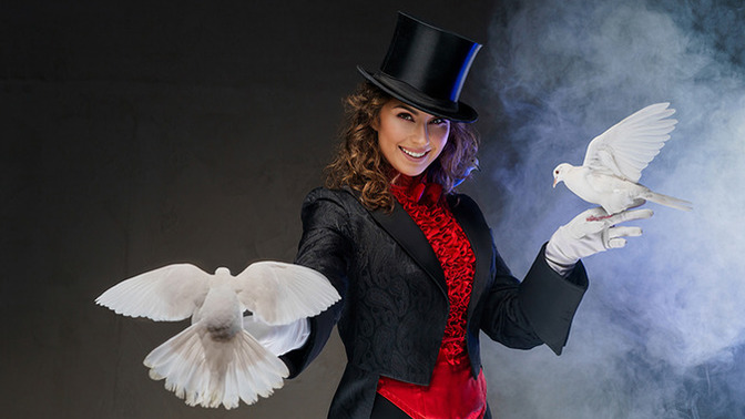 Who else has been a magician in thier career and who still enjoys a good magic show?