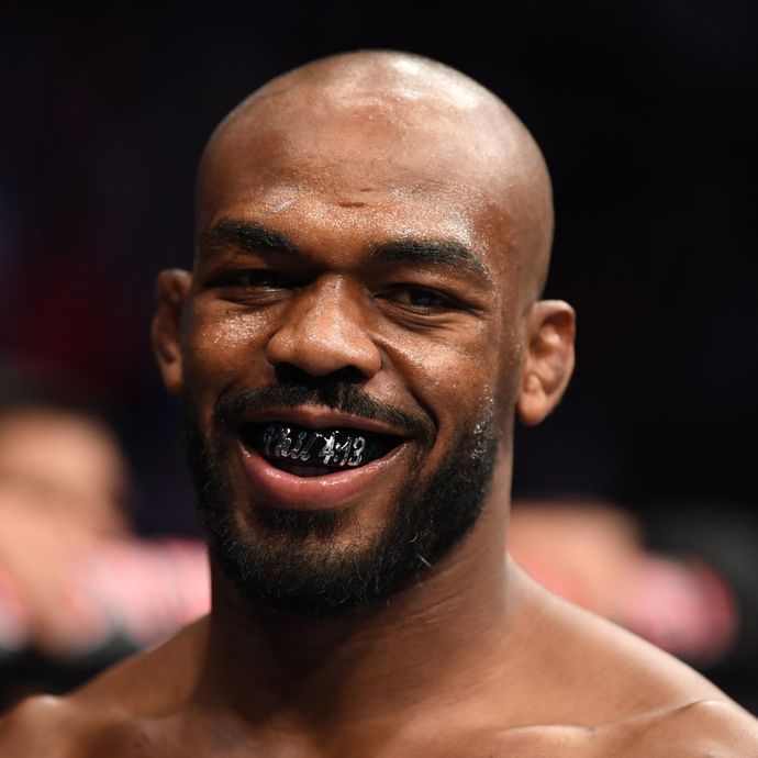 UFC fight night. Who wins ?