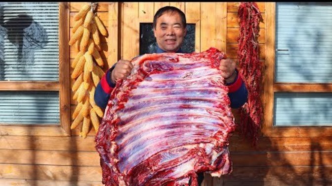 Anybody like watching people eat?