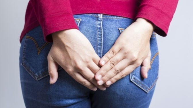Should men be disgusted by their partner's farts in a relationship?