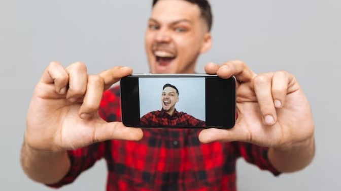 Girls, Do you like to see guys profile picture in any social media?