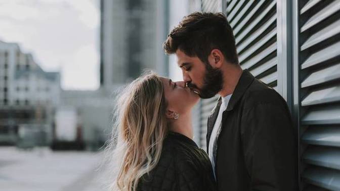Girls, what makes a kiss good and what makes a kiss bad?