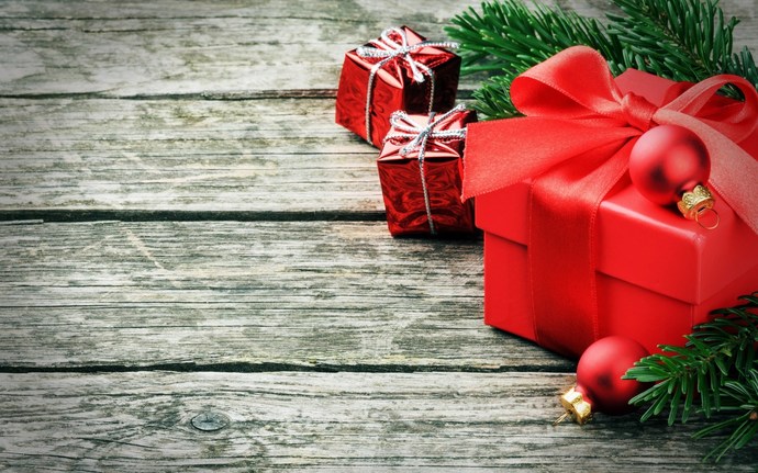 During what Winter holiday you usually get gifts?