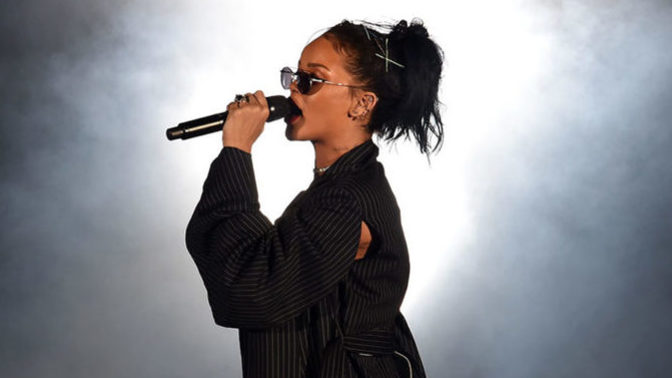 Are singers not "real artists" if they don't write their own music or play an instrument?