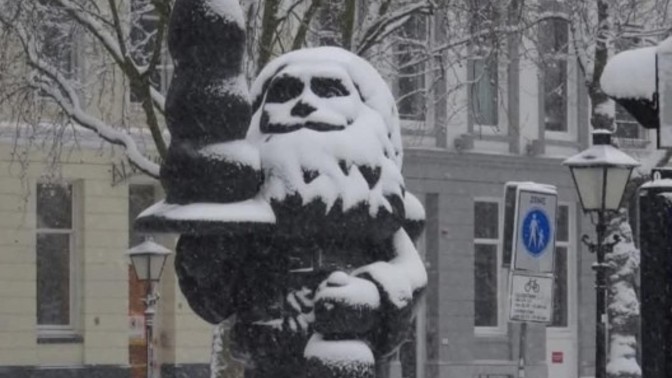 What's this a statue of?