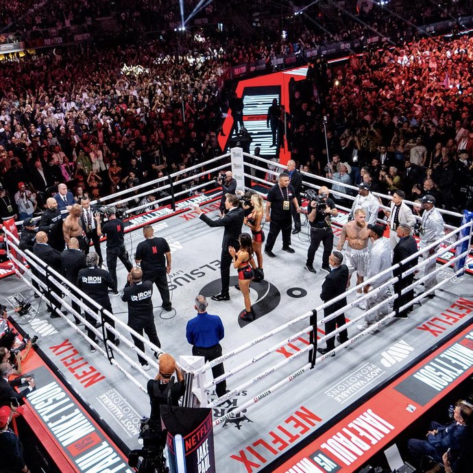 At 58 years old, how impressive is Mike Tysons performance against Jake Paul in their boxing match?