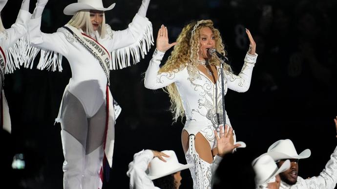 What did you think of Beyonce’s Super Bowl halftime performance at the Ravens-Texans game?