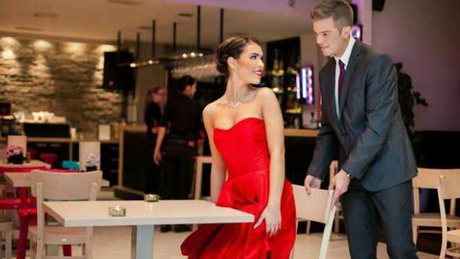 Why Do Women Still Expect Tradition From Men?