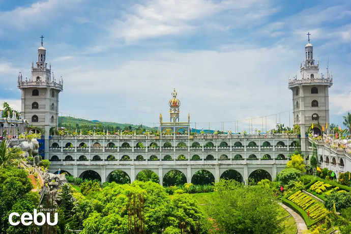 What monument or place , belongs to your country that foreigners can't imagine?