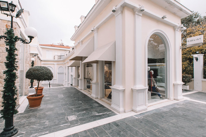 Would you rather visit Athens or Rome?