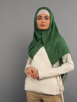 Would you rather date a conservative Muslim woman or a baddie?