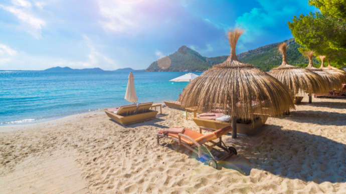 Do you prefer to take a bath, or shower?