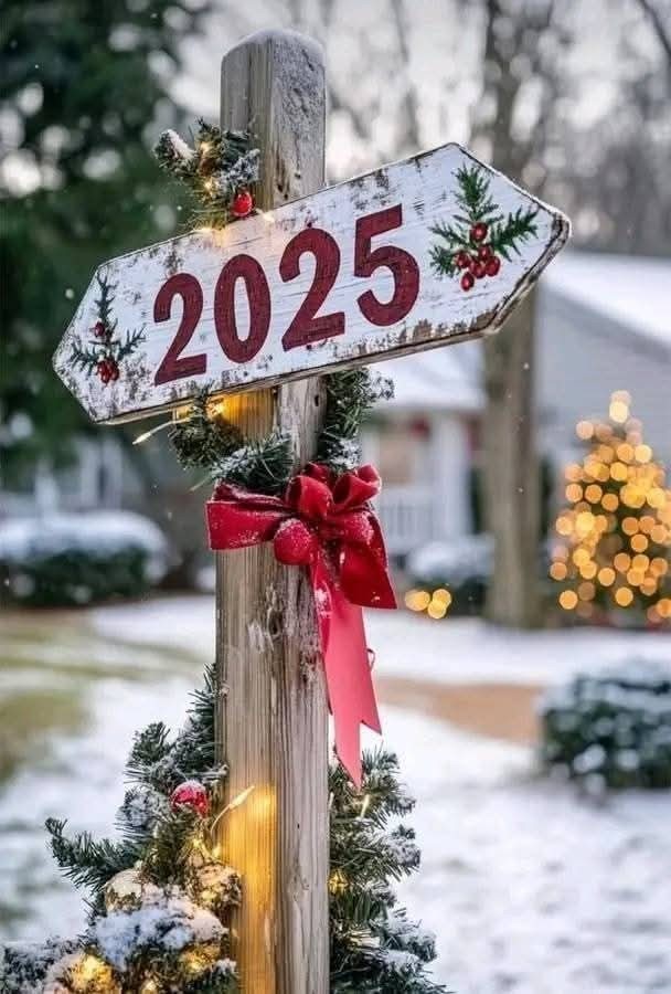 Happy New Year, All! 🥂 What plans do you have for ringing in 2025?