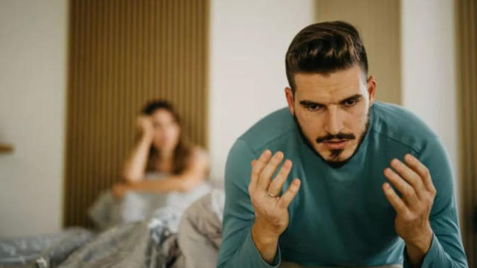 How can I get over my girlfriend's past without ruining our relationship?