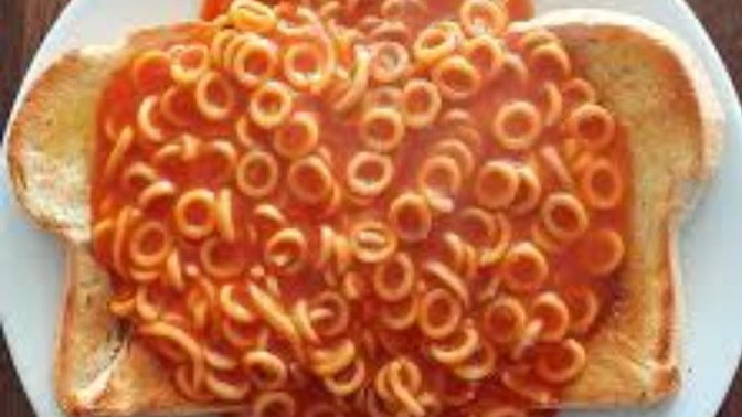 Which classic Italian spaghetti on toast looks best?