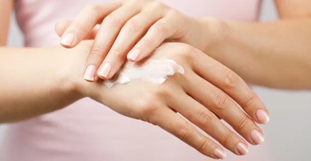 How many times do you wash your hands on average during the day? I wash them too many times and I get dry skin even with the use of moisturizer?
