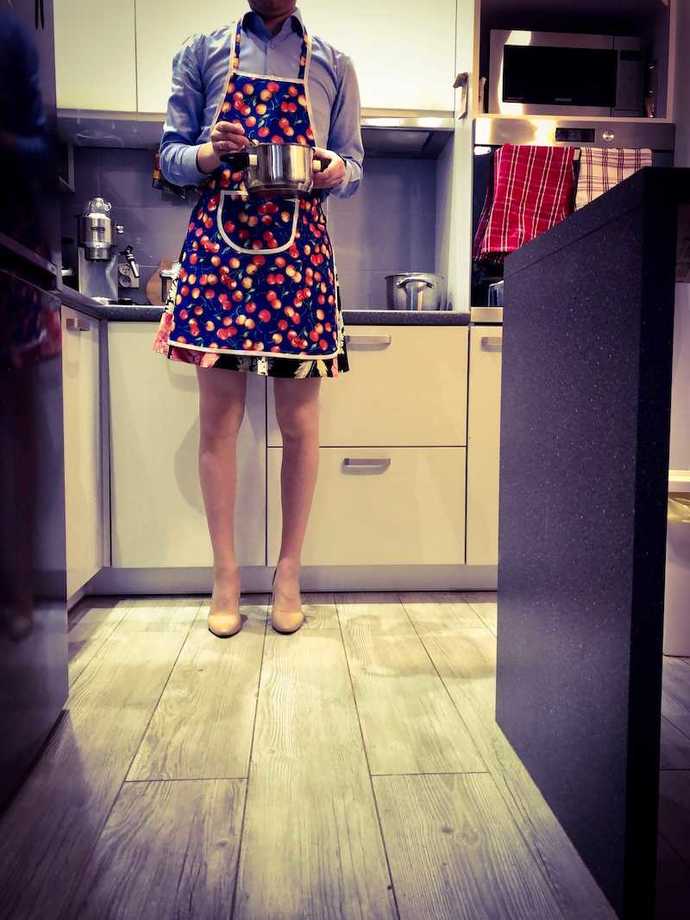 My boyfriend is a housewife. Would you accept this situation?