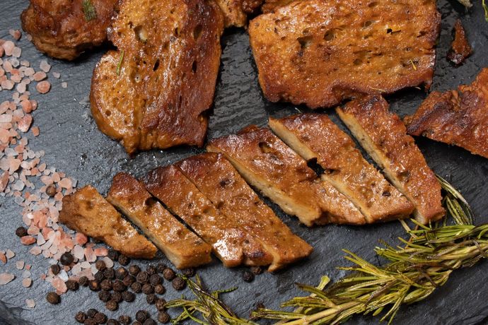 Non-vegetarians, have you ever tried any vegetarian food and did you like it?