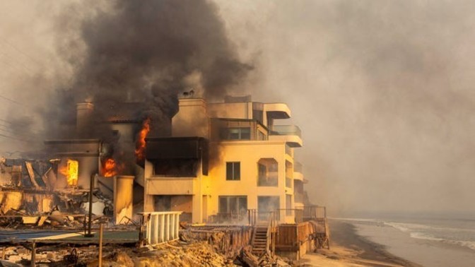 Theory, Do you think charlie harper / walden schmidt house got burned down from the Palisades fires in California?