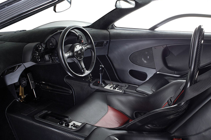 Does your car have a steering wheel on the right side, or the left side?