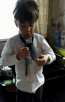 Guys, how often do you wear a tie? What knot do you use?