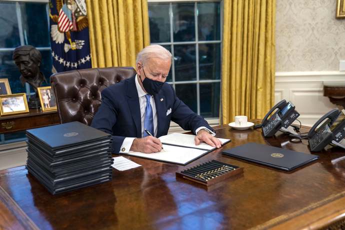 How many Executive Orders will President Trump sign on Day1 of his administration?