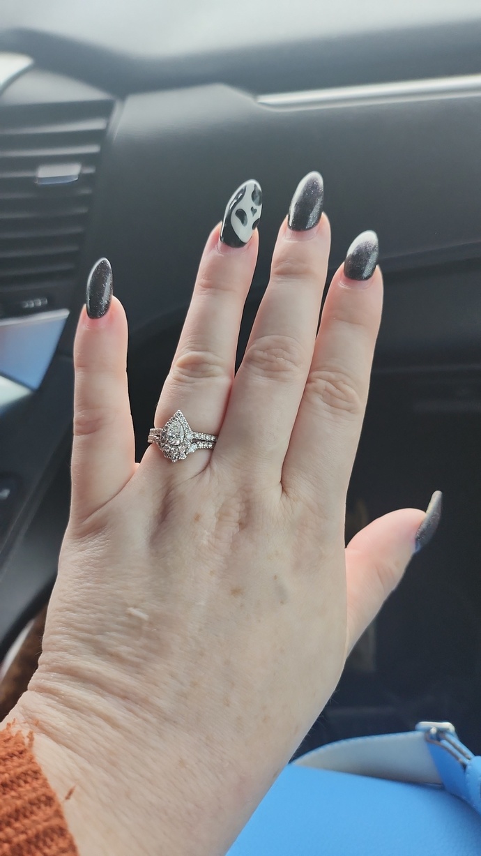 Girls, what kind of jewel would you like to see on your wedding ring?