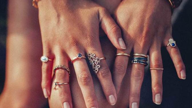 Girls, what kind of jewel would you like to see on your wedding ring?