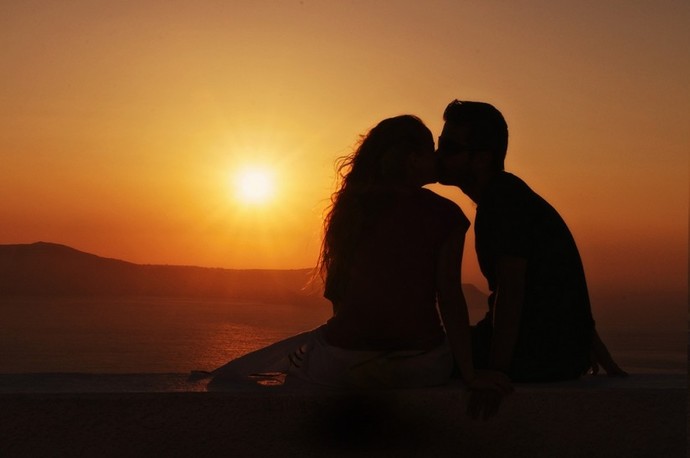 How do I tell my girlfriend Im going to become a trans woman?