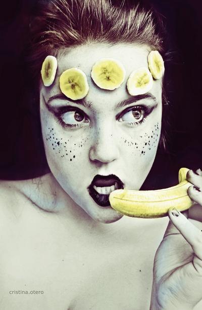 Do you think bananas with or without skin are better?
