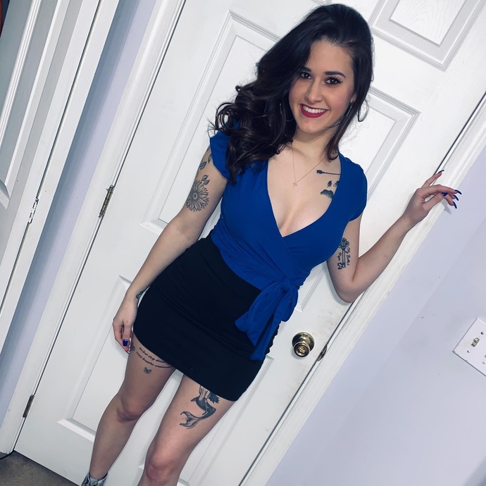 Do you think this woman dates men or women?