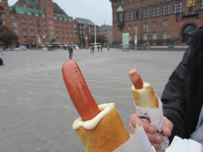 I had some that looked like these but with a red sauce where the cheese is on these 
