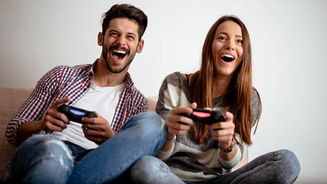 Guys, how do you feel about your girlfriend having a close guy friend?