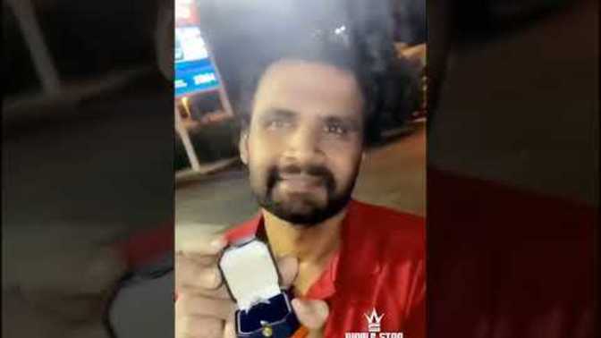What do you think of this guy proposing at a gas station?