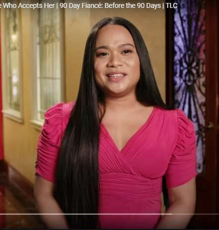 What coloured clothes does a man love on a woman?