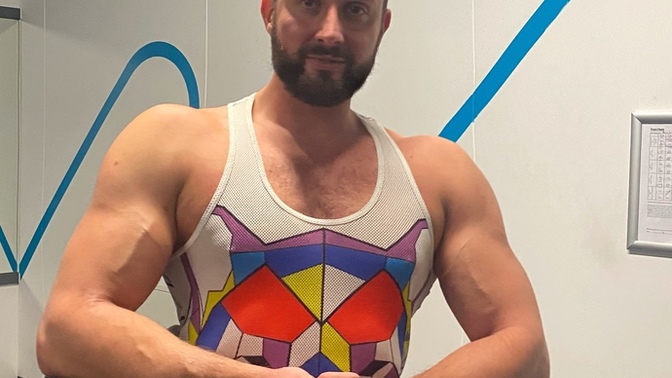 Women assume I’m only into tall women. I am NOT!! why is this keep happening?