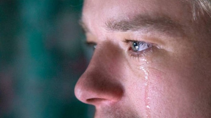 Girls, if your boyfriend cried in front of you, would it change your perception of him?
