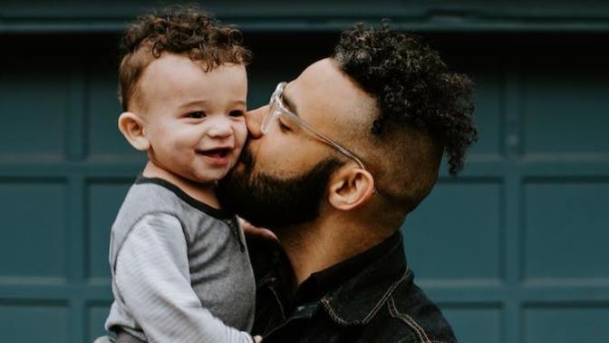 How does someone start dating again as a single father?