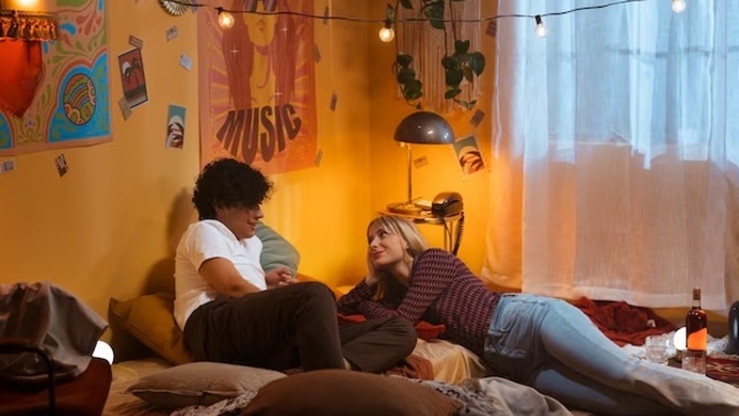 Girls, What was it like when you saw your Boyfriends room for the first time? Did it turn you off him at all?