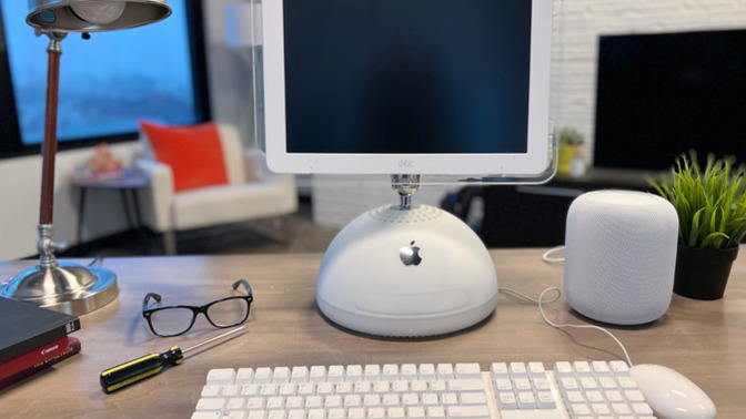 Does anyone still use an old Apple iMac desktop computer?