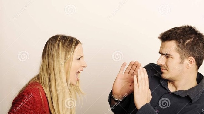 Girls, do you believe guys\boyfriend (sees blue) miss understand you because you’re a girl? (sees pink)?