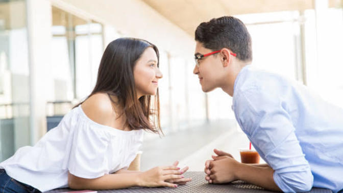 Do guys like their girlfriend when their girlfriend is absolutely submissive or when they are very challenging?