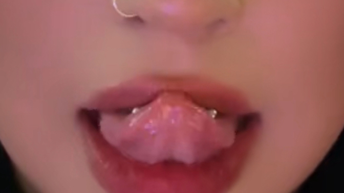 What colors are cute for tongue rings?