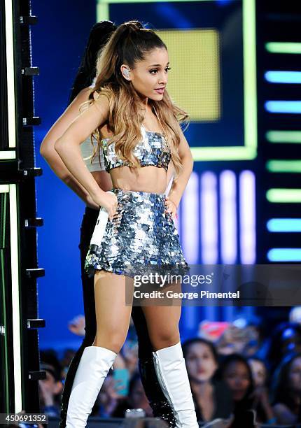 What’s the best Ariana Grande My Everything Era Outfit (part 6)?