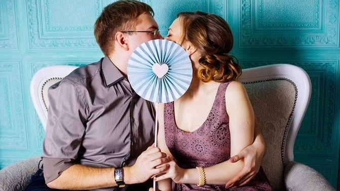What do attractive women see in the average guys?