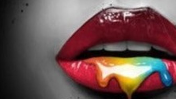 Have you ever had a rainbow kiss 🌈💋?