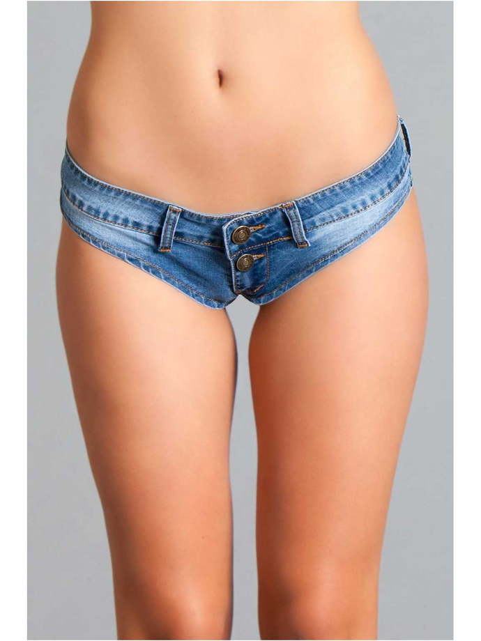 What would rather see a girl wear?