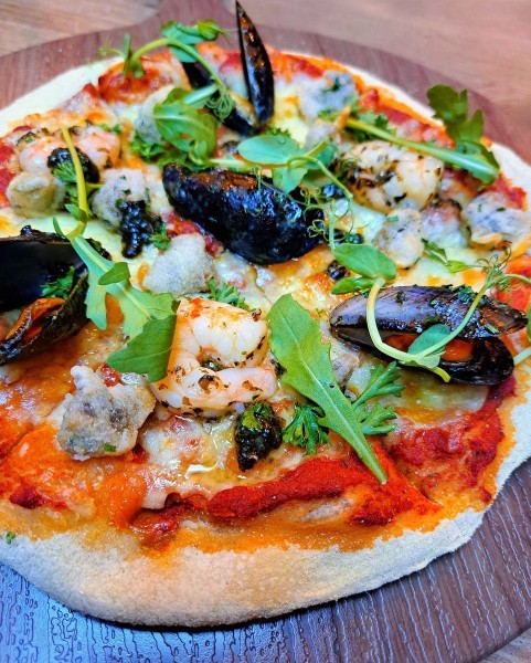 What looks the best welsh pizza?