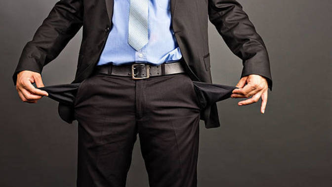 Why do men with no money worry about gold-diggers?