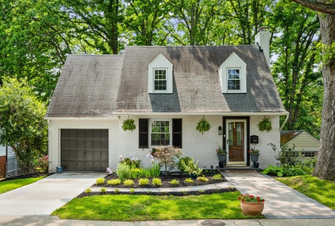 Why are houses in the US built with wood when there are many wildfires and hurricanes?
